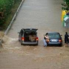 Una familia abandona su vehículo en Segur de Calafell, Tarragona