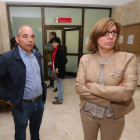 La mandataria municipal de Fabero, Maripaz Martínez, ayer en el juzgado para declarar. L. DE LA MATA