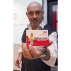 El secretario de Salud Laboral de CC OO, presentando la campaña.