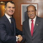 Herrero y el presidente de la Casa de Castilla y León en México. DL