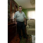 Primitivo García Pérez necesita bastón para andar