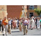 Un momento del recorrido que la Virgen de La Asunción, patrona de Villabalter, realiza por las calles de la localidad cada 15 de agosto desde las 12.30 horas.
