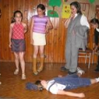 Un total de doce niños representaron una obra de teatro como fruto de lo aprendido en los talleres