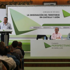 Julio Villarrubia, durante su intervención en la jornada sobre ordenación del territorio.