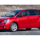 Toyota pone al día la gama del monovolumen Verso.