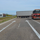 El camión en el lugar del accidente.