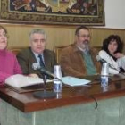 Del Caño, Santoveña, Mauricio Rubio, Ángeles Cordero y Panero, en una de las sesiones plenarias