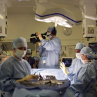 Una compleja operación en el hospital Papworth de Cambridge.