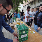 Los bares de Flores del Sil tuvieron ayer al vino clarete como protagonista de sus barras.