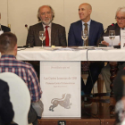 Rogelio Blanco y el alcalde, en la presentación del libro.