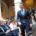 Casado ignora a Garrido en los actos del Dos de Mayo en Madrid.