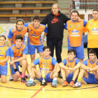 El equipo de La Bañeza se apuntó el Torneo de Navidad. JAVI PUNK