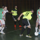 El Cistierna acabó cediendo un empate ante el Guardo. CAMPOS