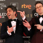 Ernesto Sevilla y Joaquín Reyes, presentadores de la gala, en la alfombra roja de los Goya.