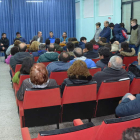 Más de un centenar de vecinos acudieron el martes a la reunión en el González de Lama. MEDINA