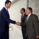 El Príncipe con Fernando Aller, director de Diario de León, y Sergio Cancelo, secretario del Consejo