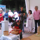 La inauguración de la Feria de Alfarería y un instante de la exhibición de entibadores.
