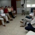 Losa, Villalba y Canedo, dirigieron ayer la reunión con los cargos públicos de los Ancares en Vega