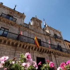 Imagen de archivo del exterior de la casa consistorial de Ponferrada. ANA F. BARREDO