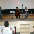 Los miembros del grupo astorgano Leyenda Sonora en su intervención en el Velasco
