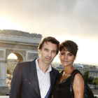 Halle Berry y Oliver Martínez en París.