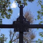 Cruz que recuerda la existencia de la ermita de Santa Ana de Grisuela del Páramo. BENÉITEZ