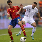 Arbeloa pugna por el balón con Ribery minutos antes de caer lesionado.