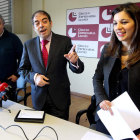 Abel Ángel Macías, Lorenzo Amor y Soraya Mayo, ayer en la sede del CEL en Ponferrada.