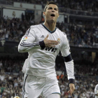 Cristiano Ronaldo celebra con rabia uno de sus goles en el Santiago Bernabéu.