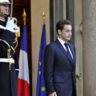 Sarkozy espera la llegada del canciller austriaco, Werner Faymann antes del encuentro que mantuviero