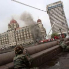 Imagen de archivo del ataque terrorista al hotel Taj Mahal de Bombay