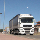 Las obras dotaron de aceras e iluminación a la travesía, entre otros servicios.