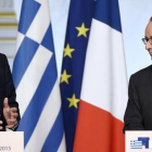 Tsipras (izquierda) y Hollande, en la declaración ante la prensa.