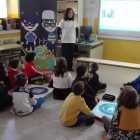Los alumnos durante el taller celebrado ayer. V.A.