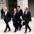 Los exconsellers de la Generalitat de Catalunya Joaquim Forn, Raul Romeva , Jordi Turull , Carles Mundí , Josep Rull, Dolors Bassa y Meritxell Borras a su llegada a la Audiencia Nacional, el 2 de noviembre.