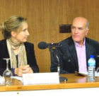 Bello, con Victoria Seco en una presentación anterior.