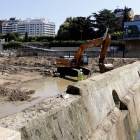 Las máquinas han empezado por mover tierras para poder tener espacio de trabajo. MARCIANO PÉREZ