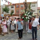 Cientos de vecinos acompañaron a su patrón en la procesión