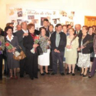 Un momento del homenaje a las parejas que cumplen sus bodas de oro