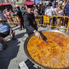 Una de las paellas que se ha cocinado este 20 de septiembre en València para celebrar el Día Mundial del plato.