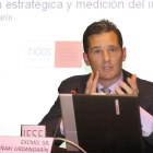 Iñaki Urdangarín durante la exposición de un proyecto.