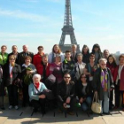 El grupo bañezano que viajó a Gennevilliers también visitó París