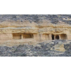 Imagen de las cuevas excavadas en el valle de Mansilla.