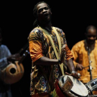 El espectáculo 'Terya' reunió anoche en León a grandes percusionistas africanos.