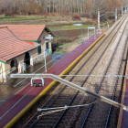 Paraje de Cuadros, que atraviesa la línea ferroviaria que une León con Asturias.
