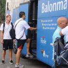 La expedición ademarista se subió ayer al autobús en busca de plaza en la Liga de Campeones.