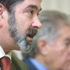 Imagen de archivo del rector Ángel Penas en una comparecencia ante los medios de comunicación