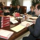 El presidente Herrera departe con sus consejeros, al inicio del Consejo de Gobierno