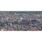 Panorámica de la ciudad de León, donde el mercado del alquiler empieza a estar bajo presión. DL