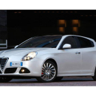 El Alfa Giulietta adopta el nuevo cambio TCT de 6 marchas.